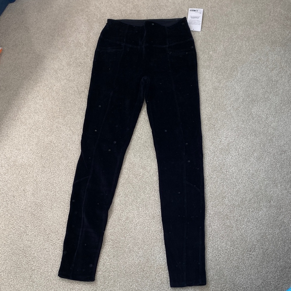 Athleta Black Velvet Leggings. size Medium Tall. NWT